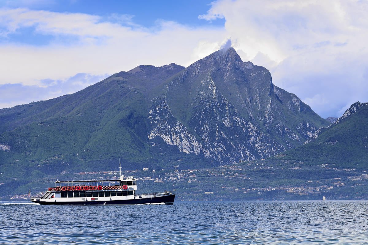 podere sabaina appartamenti vacanza lago di garda veneto boat experience
